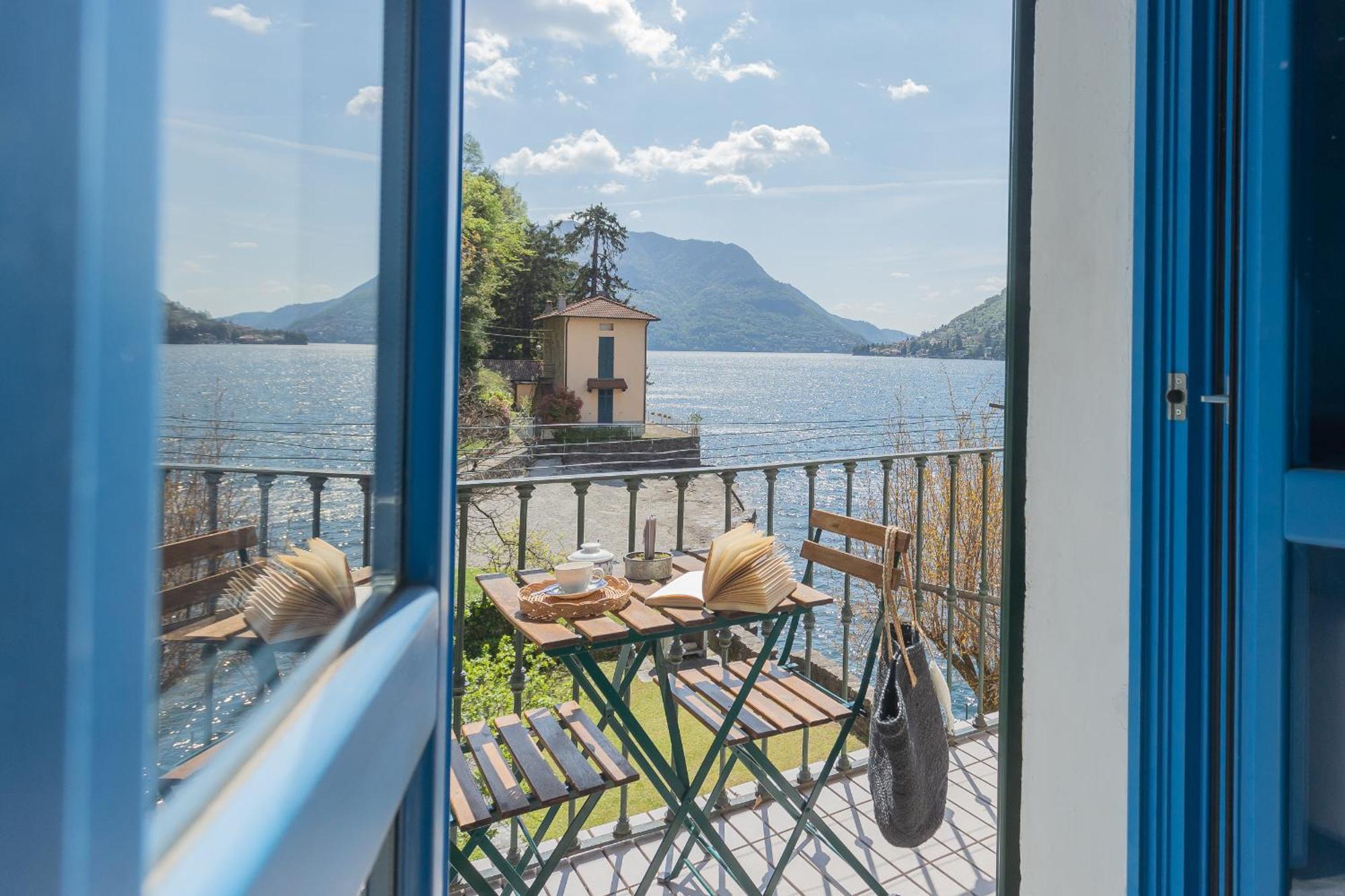 Deriva Apartment On Careno'S Beach By Rent All Como Nesso Extérieur photo